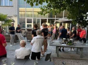 Apero mit Ehemaligen und Aktiven am Sempacher See